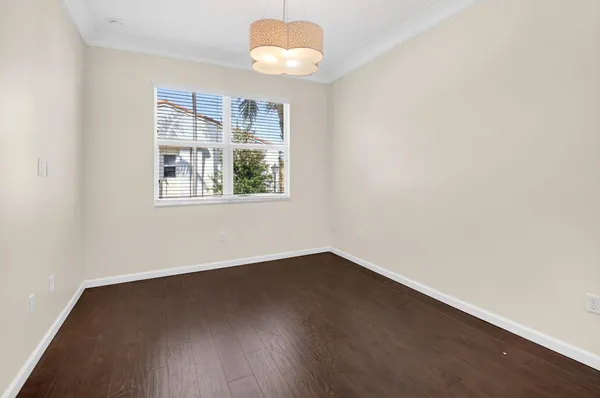 $5,000 | 4920 Northwest 15th Avenue, Boca Raton, FL 33431