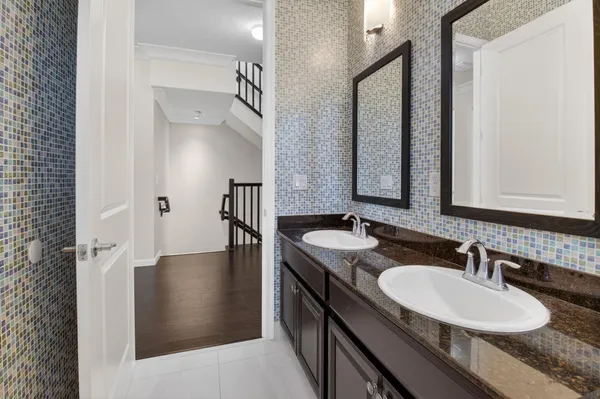 $5,000 | 4920 Northwest 15th Avenue, Boca Raton, FL 33431