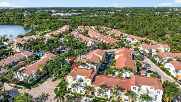 $5,000 | 4920 Northwest 15th Avenue, Boca Raton, FL 33431