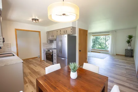 $249,900 | 2101 Kenneth Drive, Albert Lea, MN 56007