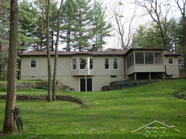5915 South Steel Road St. Charles, MI 48655 - Photo 14 of 15 20035243-13.JPG