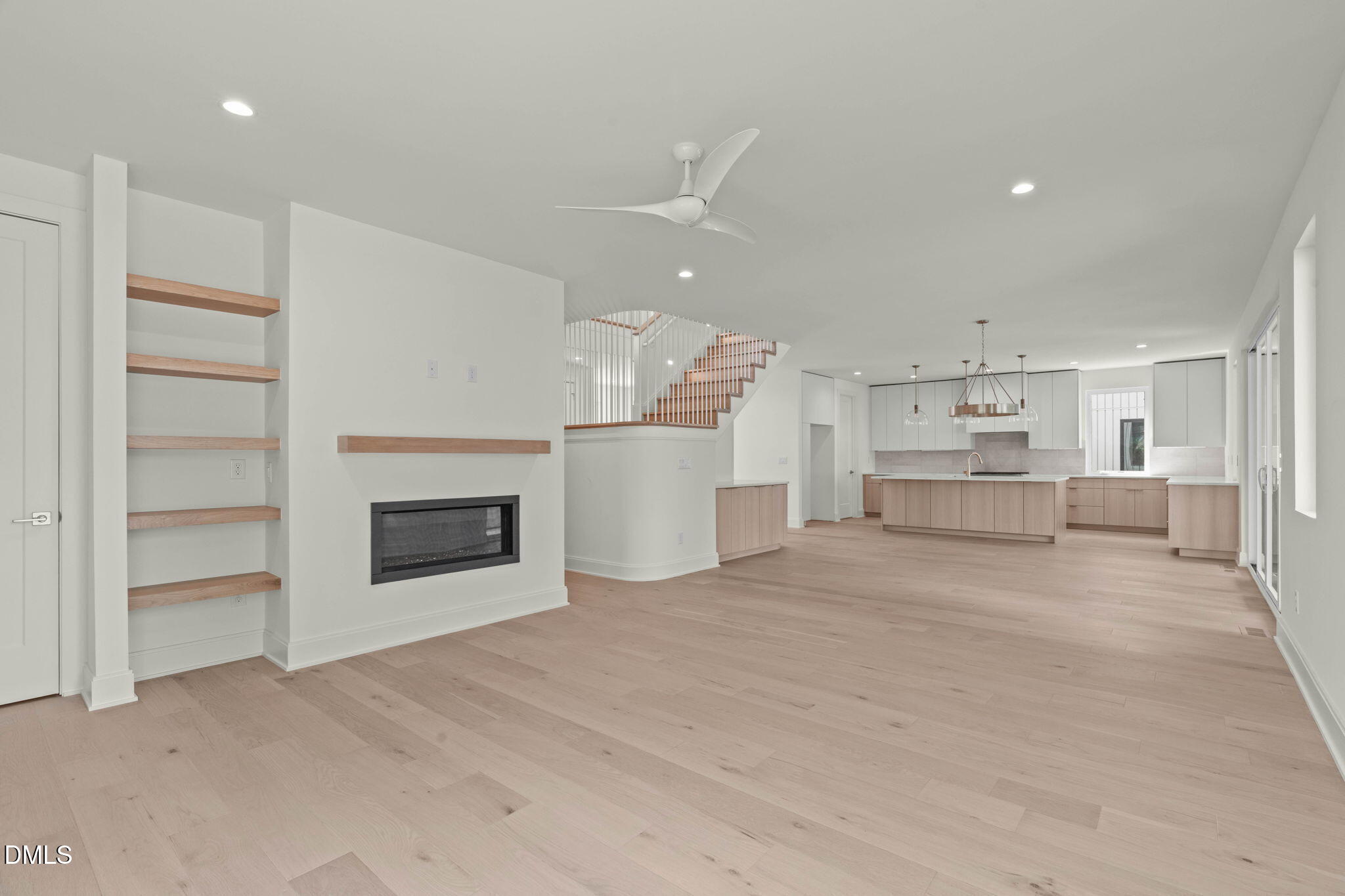 1808 Oberlin Road, Unit 101 Raleigh, NC 27608 - Photo 21 of 51 A (25 of 57)