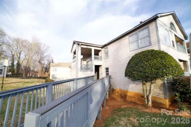 $130,000 | 8119 Tremaine Court, Unit J, Charlotte, NC 28227