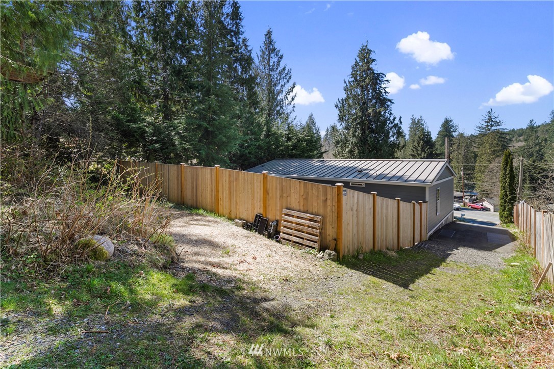 2711 South Lake Roesiger Road Snohomish, WA 98290 - Photo 29 of 40