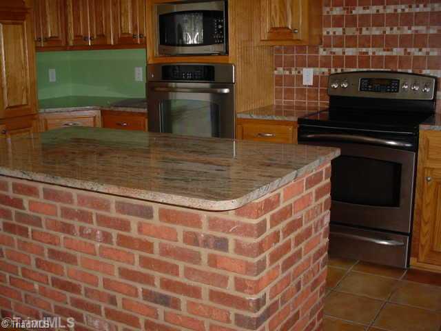 350 Rockcrusher Road Lexington, NC 27292 - Photo 5 of 12 Kitchen.