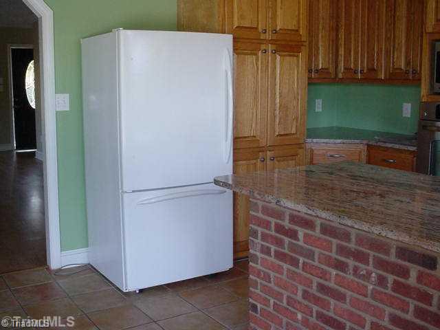 350 Rockcrusher Road Lexington, NC 27292 - Photo 6 of 12 Kitchen.