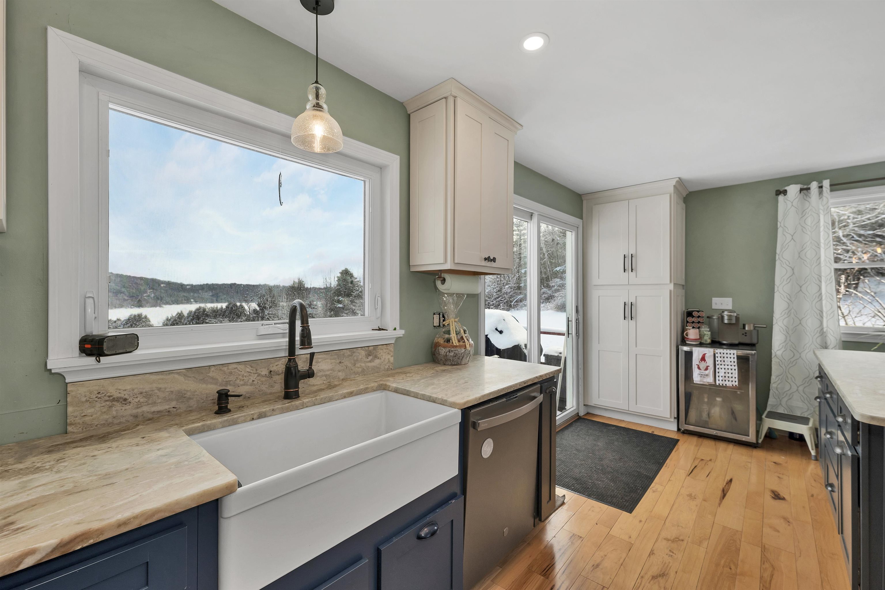 48 Manchester Drive Lebanon, NH 03766 - Photo 13 of 47