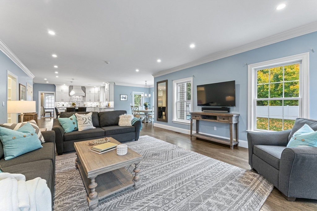 28 Old Farm Road Needham, MA 02492 - Photo 20 of 41 Gallery Image 20