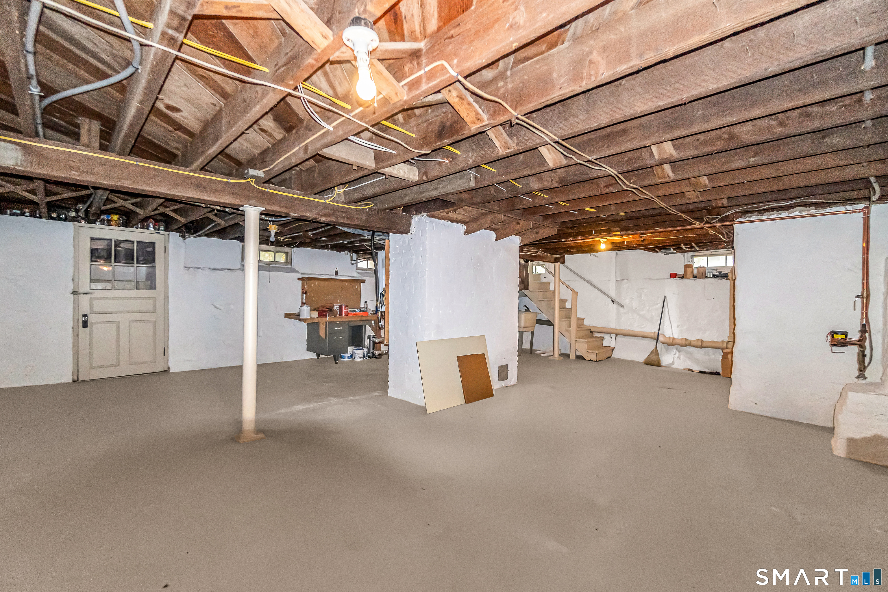 88 Coniston Avenue Waterbury, CT 06708 - Photo 36 of 39