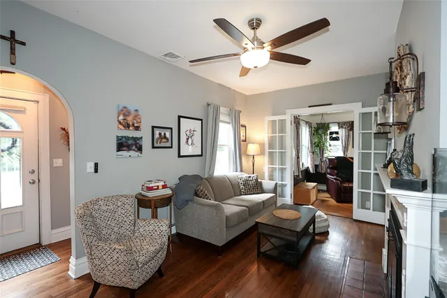 $849,888 | 8 Dumond Place, Glen Head, NY 11545