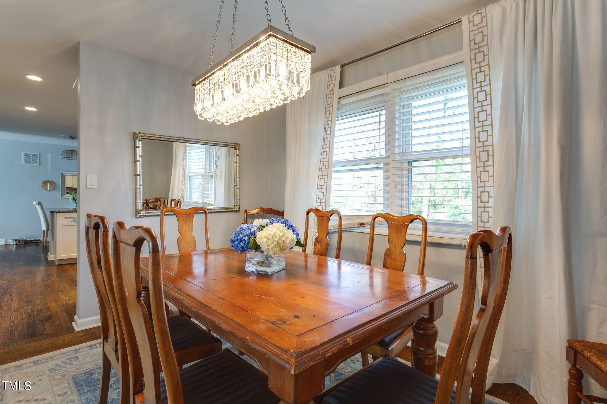 4904 Latimer Road Raleigh, NC 27609 - Photo 12 of 33 40-web-or-mls-IMGL8499-enfuse