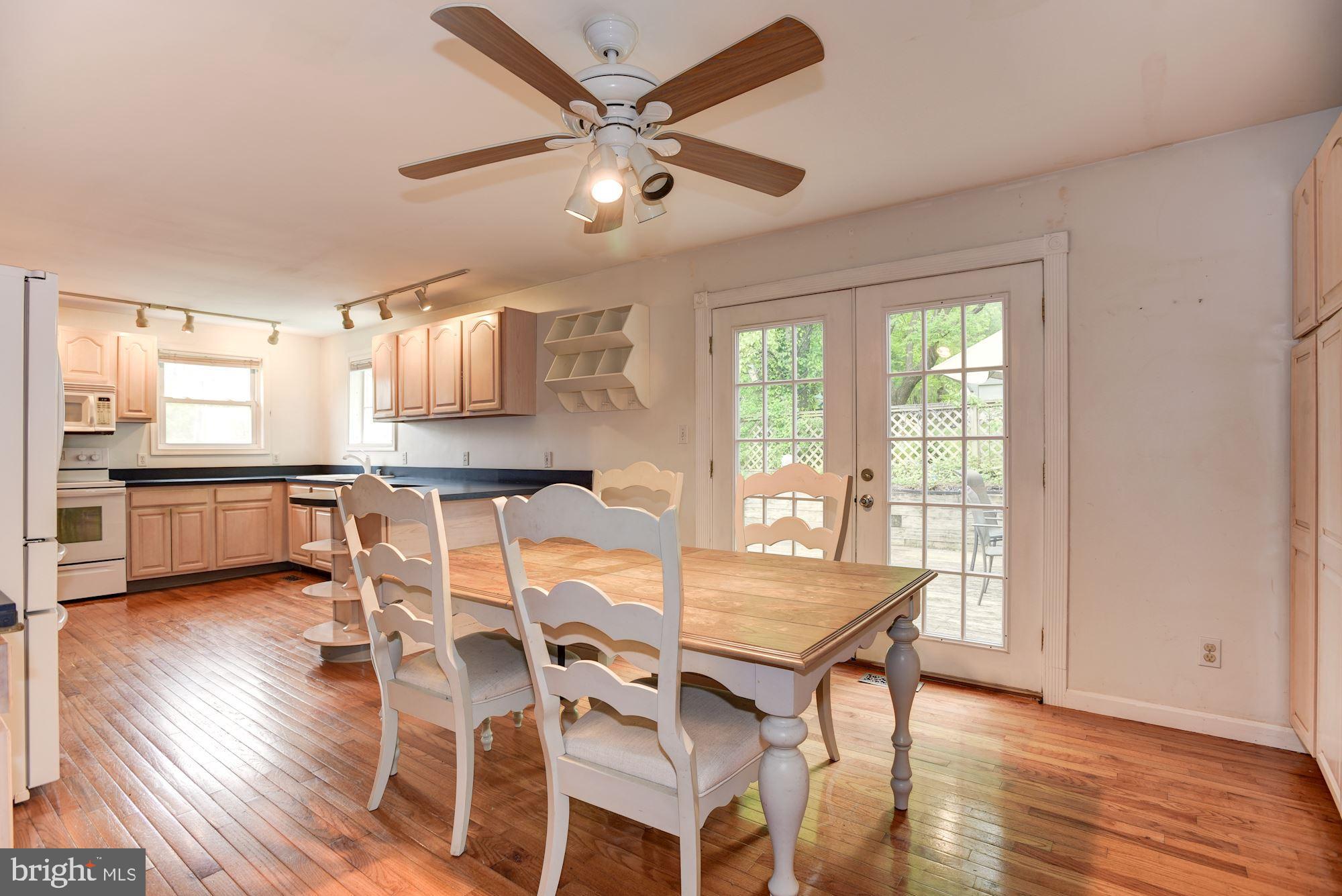 7349 Gaither Road Sykesville, MD 21784 - Photo 10 of 37 Breakfast Room | Hardwood Floors