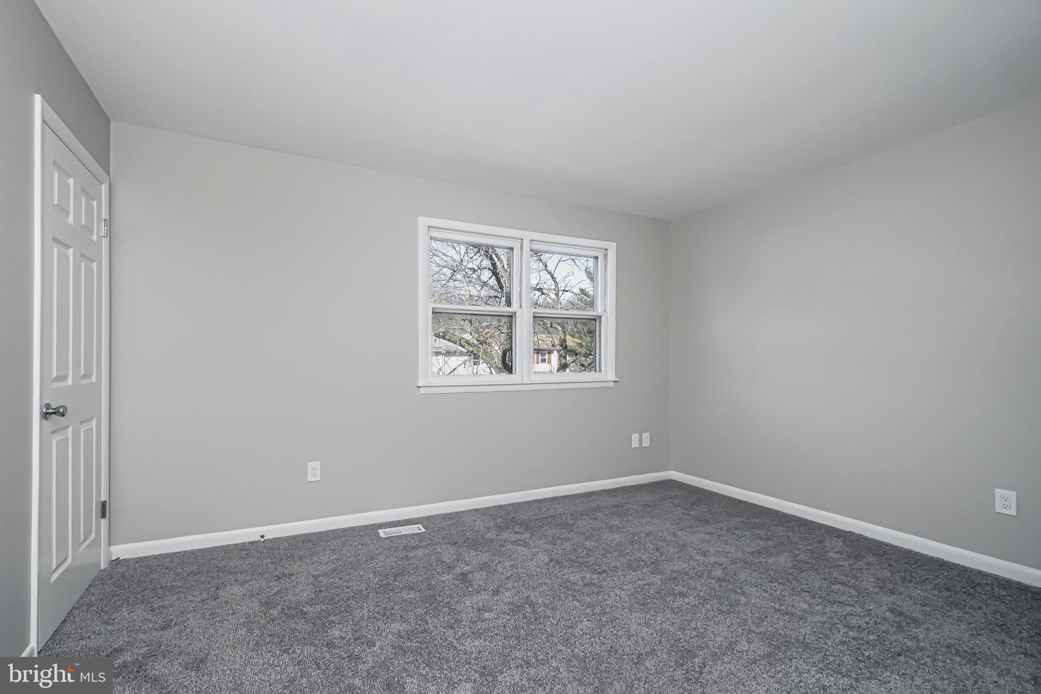 18 Hatteras Court Elkton, MD 21921 - Photo 11 of 21 an empty room with windows