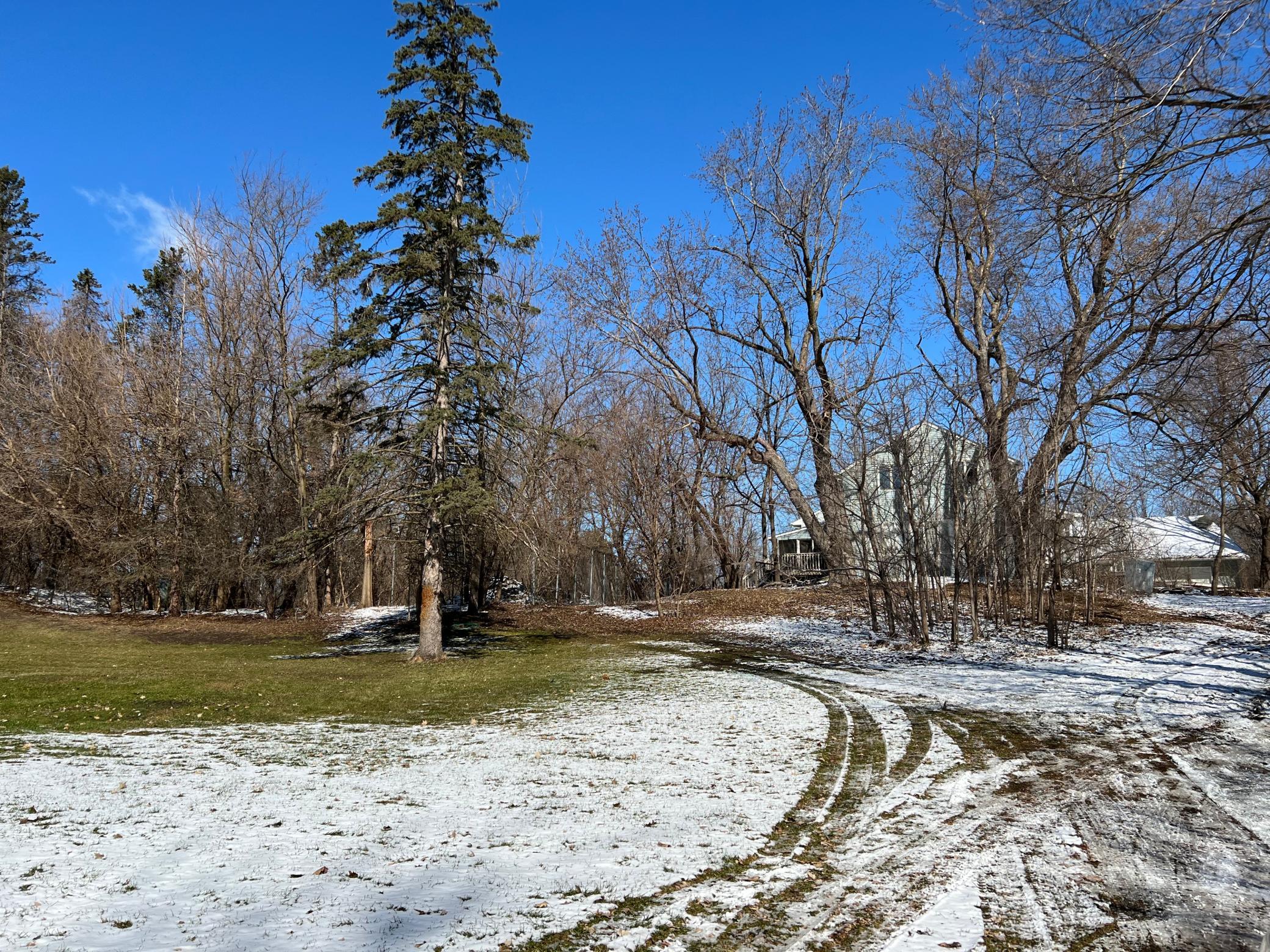 19670 Excelsior Boulevard Deephaven, MN 55331 - Photo 3 of 10