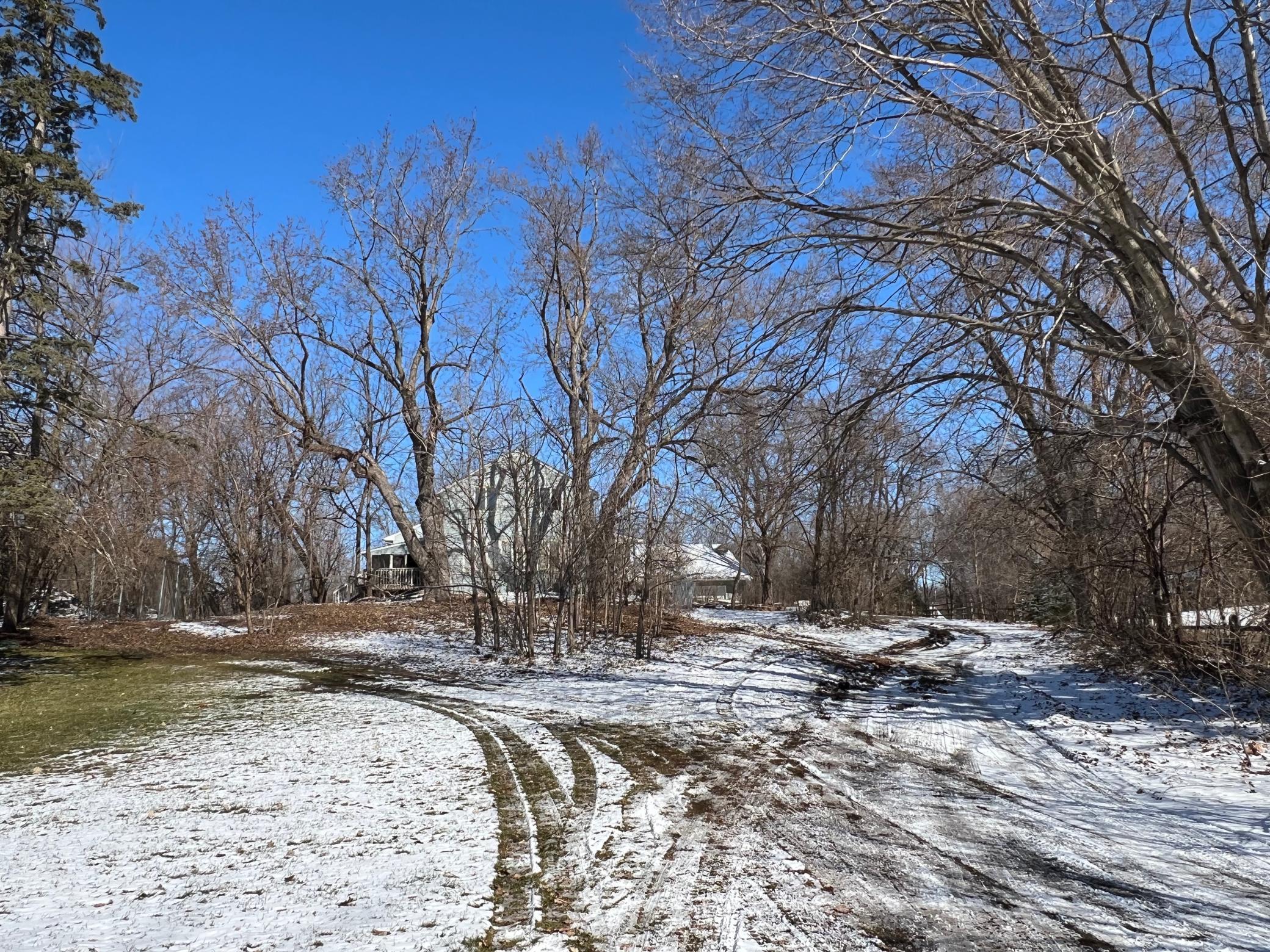 19670 Excelsior Boulevard Deephaven, MN 55331 - Photo 4 of 10