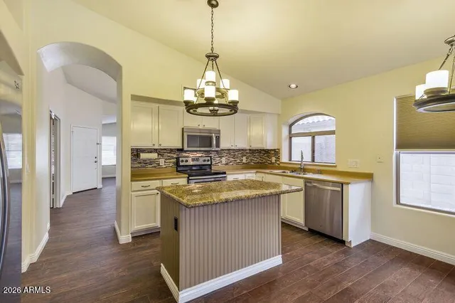 $2,199 | 10213 West Daley Lane, Peoria, AZ 85383