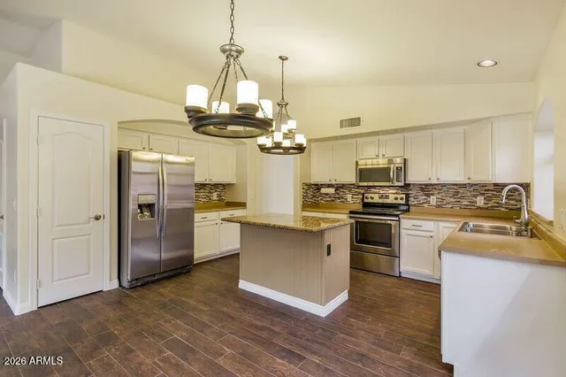 $2,199 | 10213 West Daley Lane, Peoria, AZ 85383