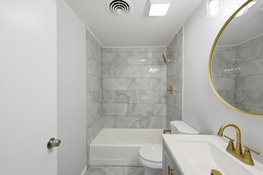 73 Timber Lane Springfield, MA 01119 - Photo 14 of 22