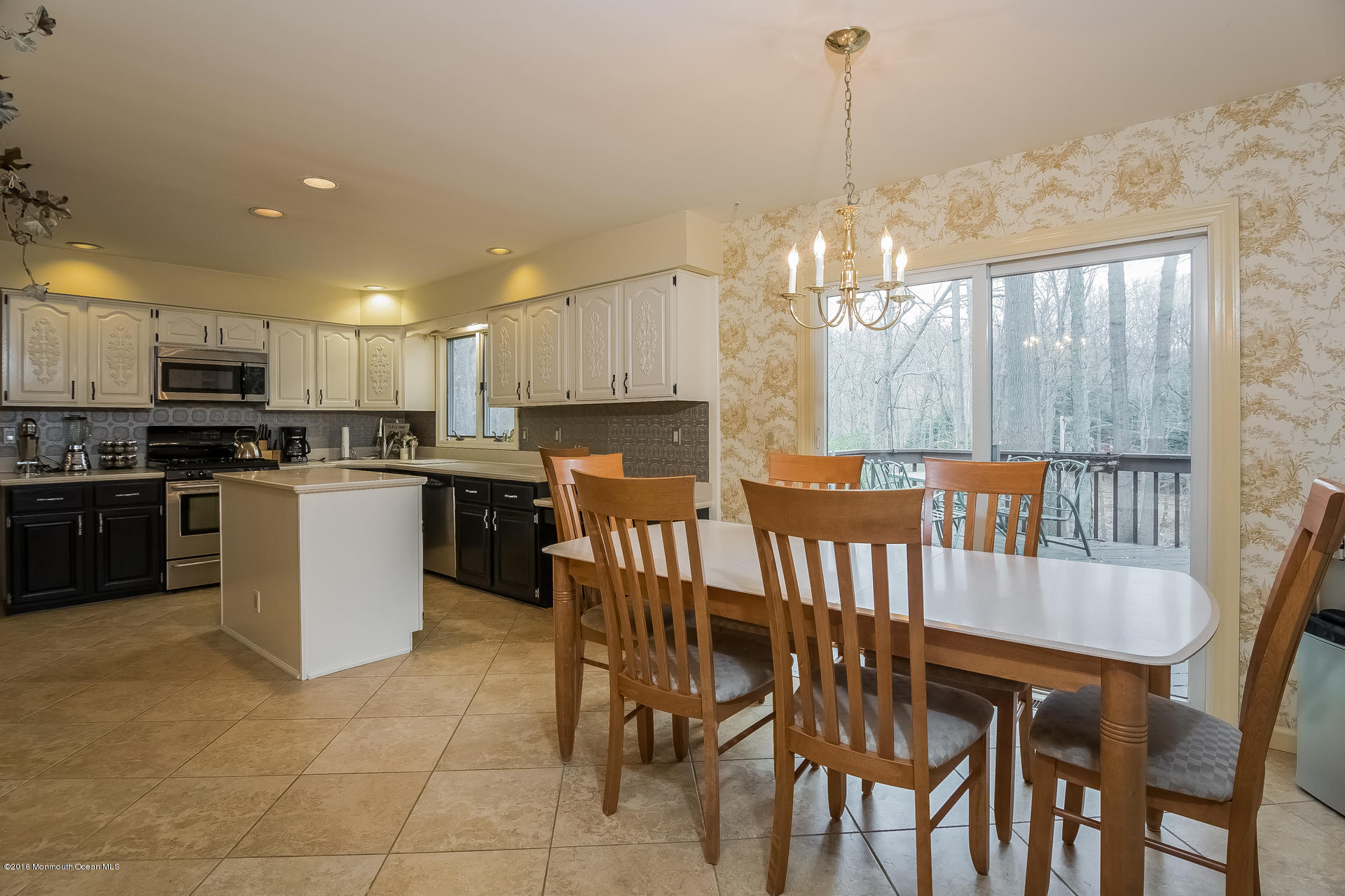11 Red Hawk Road South Colts Neck, NJ 07722 - Photo 12 of 25 012-Breakfast_Nook-2519552-medium