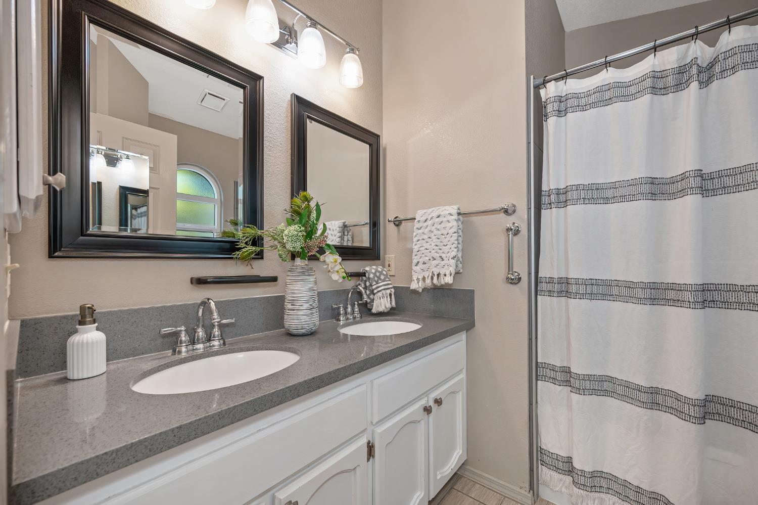 8277 Prior Way Antelope, CA 95843 - Photo 21 of 36