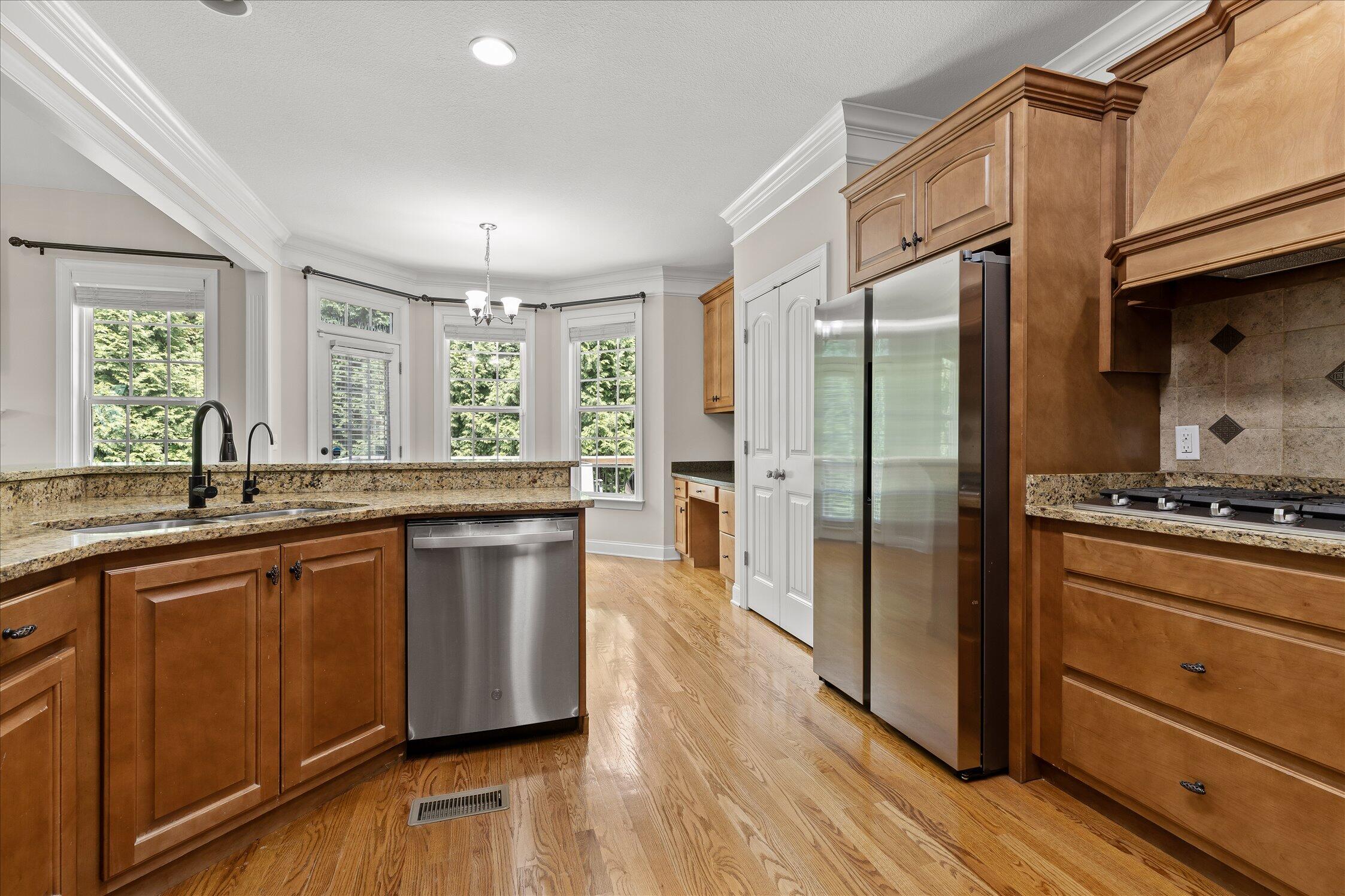 9875 Fieldcrest Drive Apison, TN 37302 - Photo 16 of 67 Kitchen