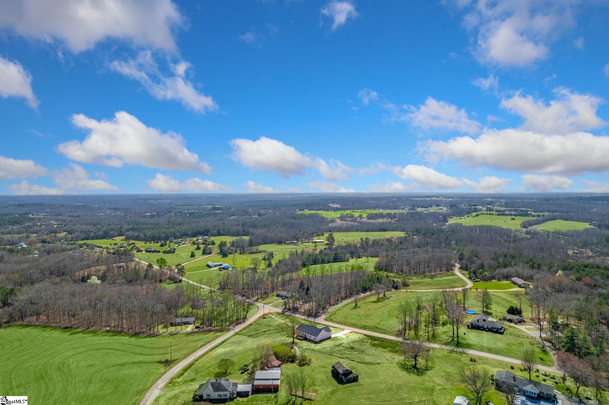 614 Amberwood Road Pickens, SC 29671 - Photo 6 of 36