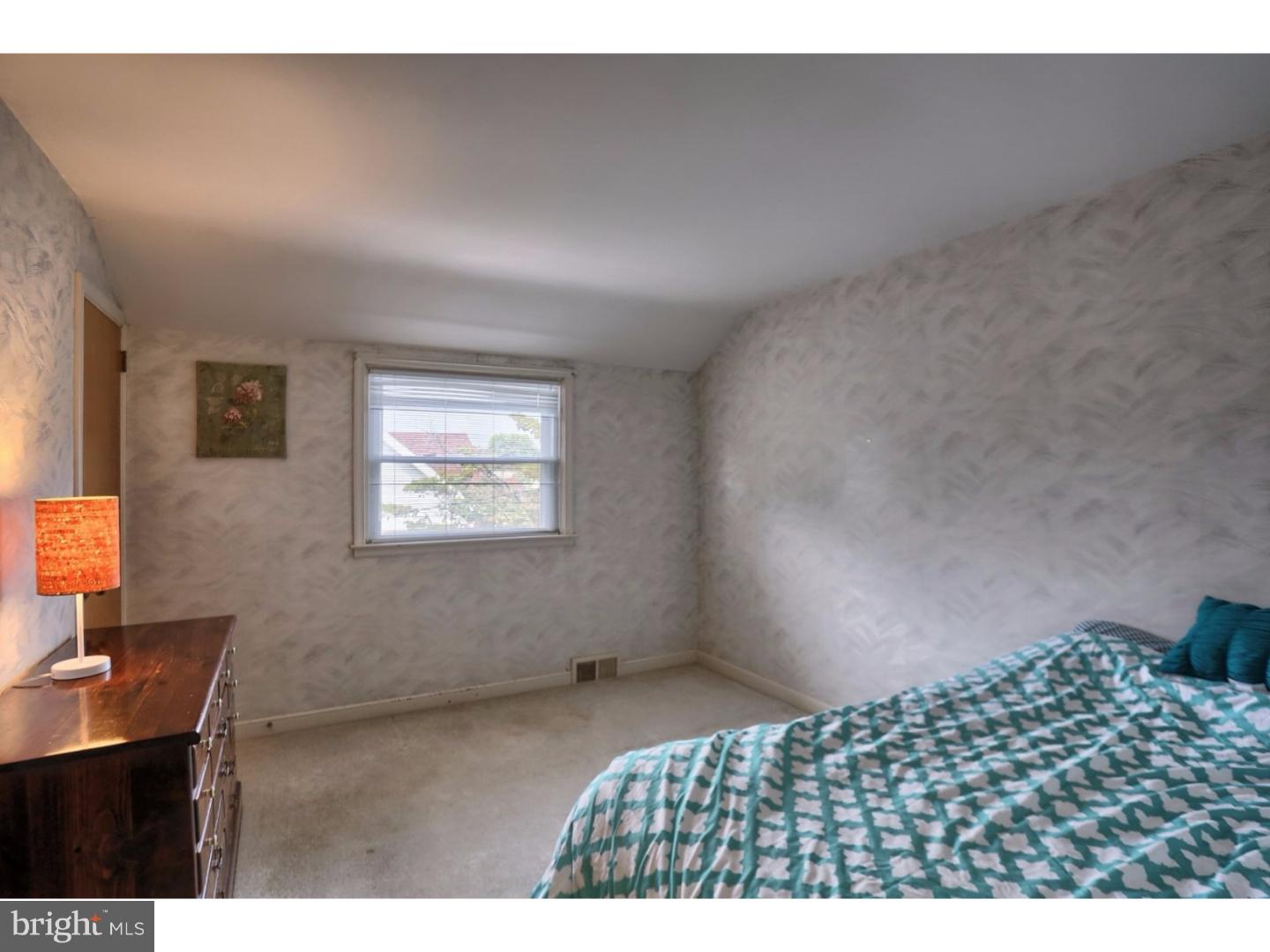 2405 Laurel Road Reading, PA 19609 - Photo 14 of 25 Gallery Image 14
