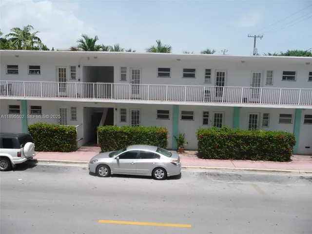 $1,525 | 851 Meridian Avenue, Unit 23, Miami Beach, FL 33139