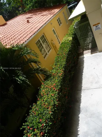 $1,525 | 851 Meridian Avenue, Unit 23, Miami Beach, FL 33139