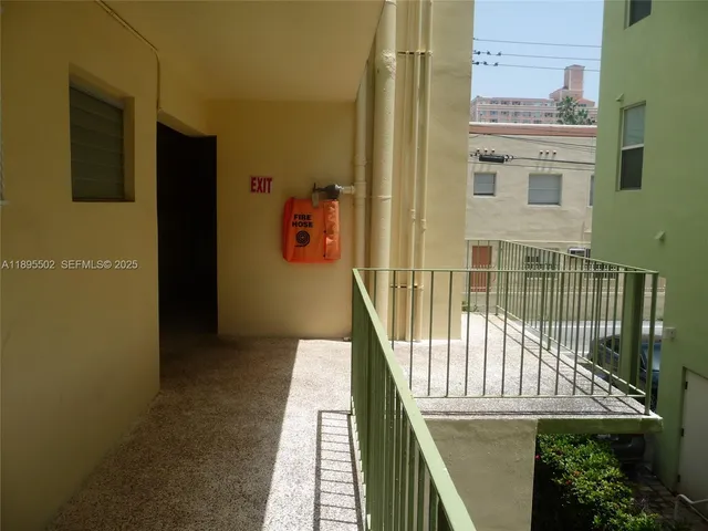 $1,525 | 851 Meridian Avenue, Unit 23, Miami Beach, FL 33139