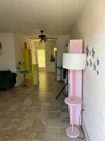 $1,525 | 851 Meridian Avenue, Unit 23, Miami Beach, FL 33139