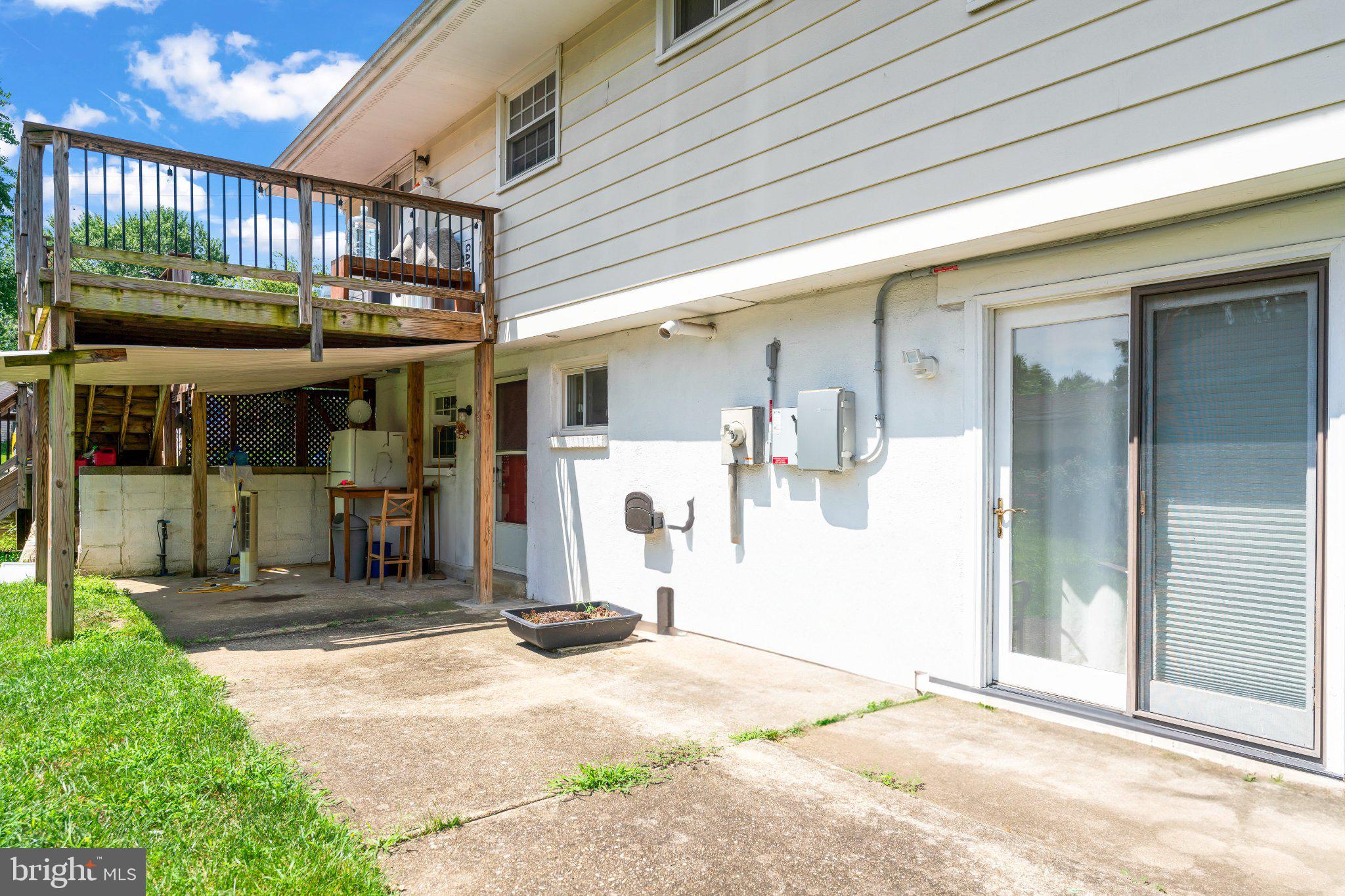 101 Williamsburg Road Sterling, VA 20164 - Photo 43 of 50 Charming backyard retreat with deck.