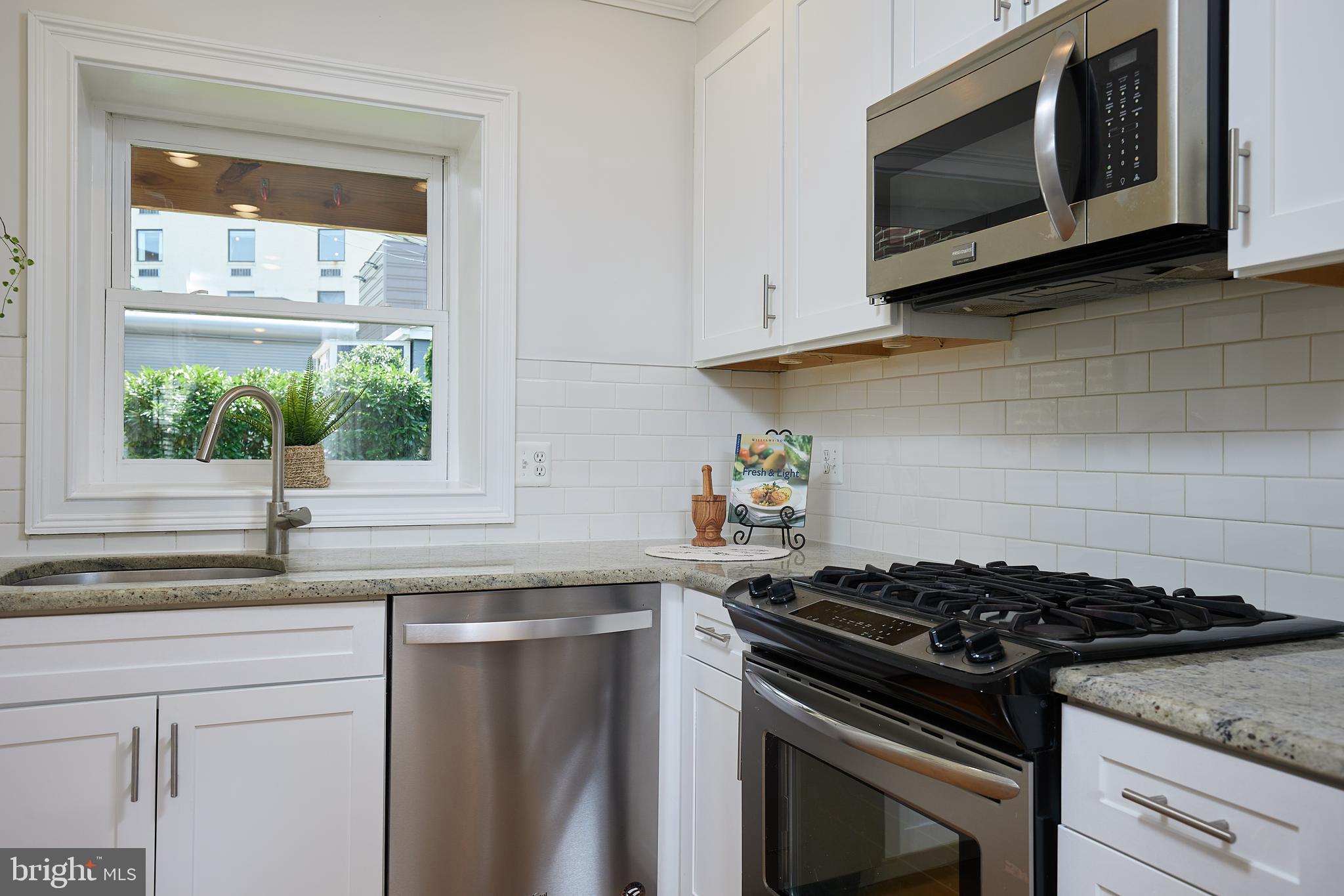 221 E Street Northeast Washington, DC 20002 - Photo 18 of 41
