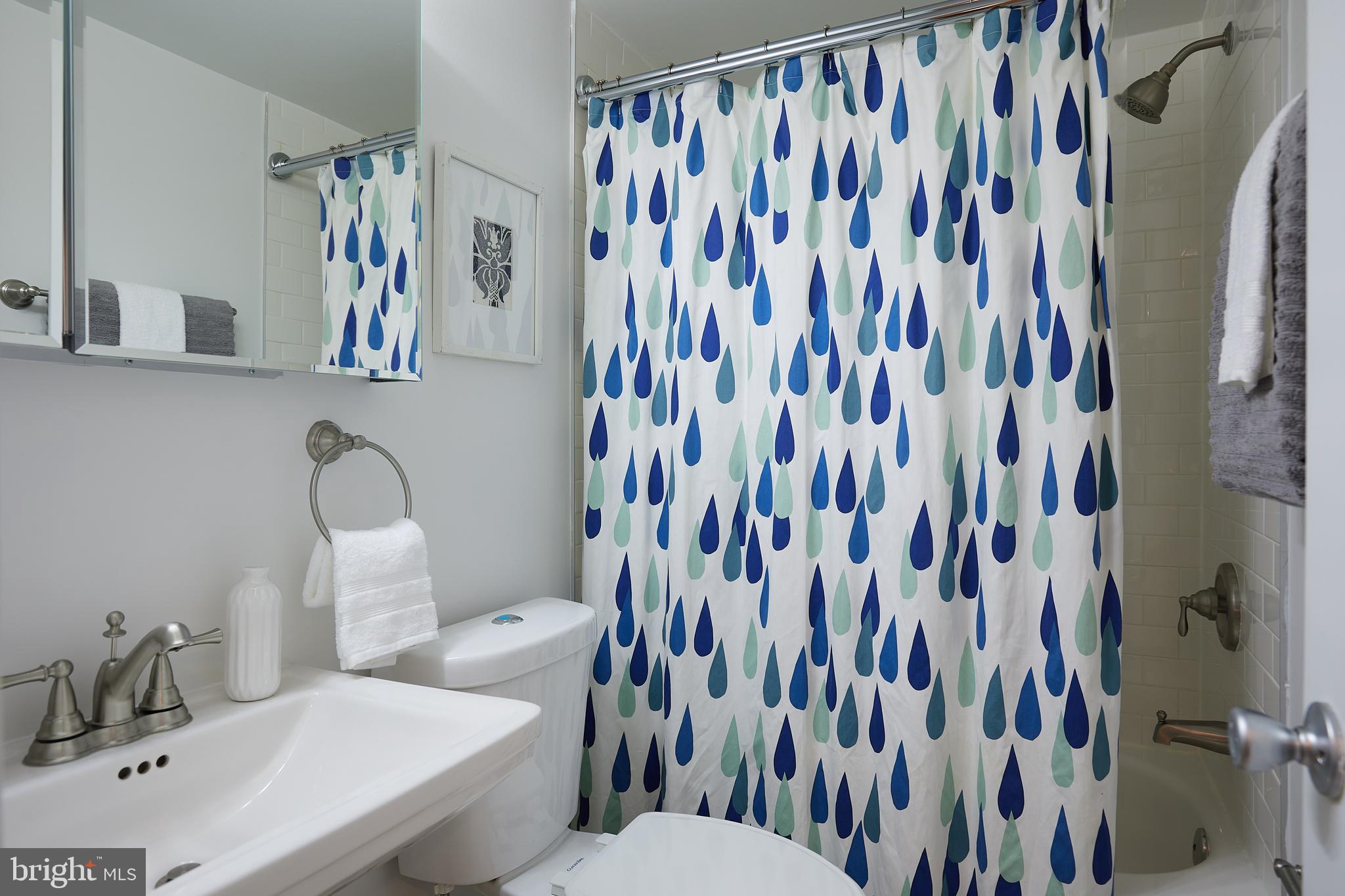 221 E Street Northeast Washington, DC 20002 - Photo 39 of 41