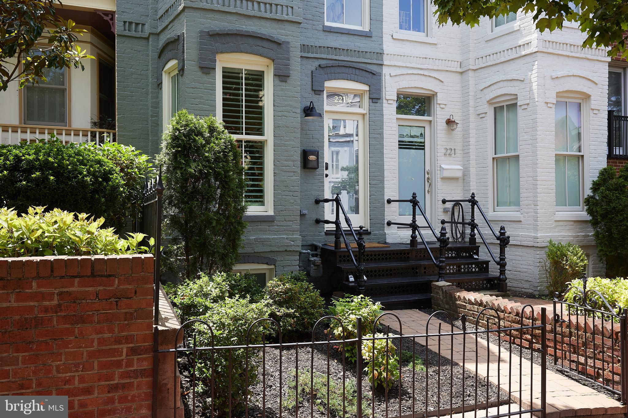 221 E Street Northeast Washington, DC 20002 - Photo 4 of 41