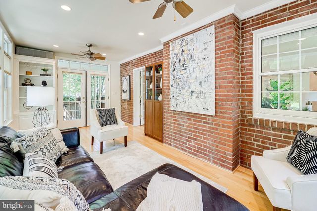 $1,100,000 | 723 West Braddock Road, Alexandria, VA 22302
