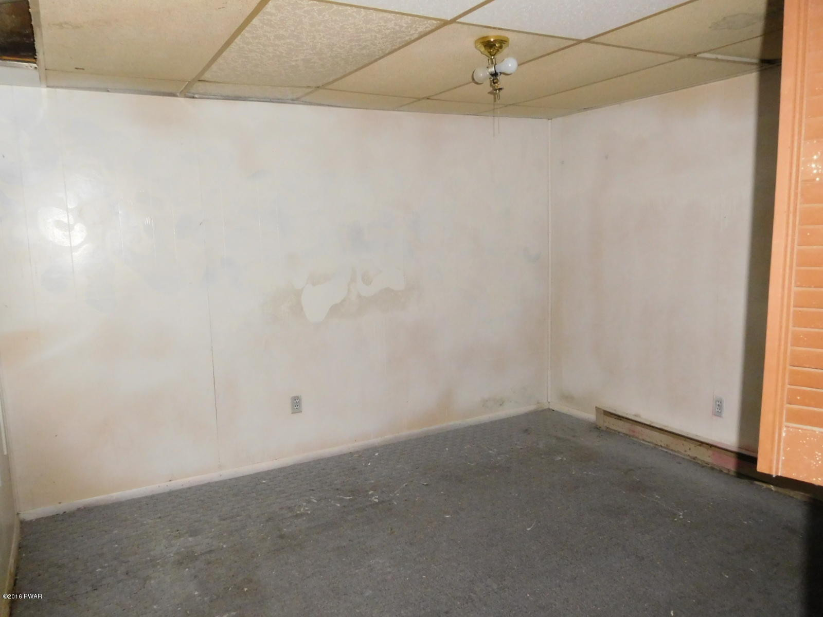 1109 Delaware Court West Bushkill, PA 18324 - Photo 15 of 19