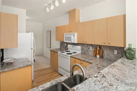 $515,000 | 17421 1st Lane Northeast, Unit 104, Duvall, WA 98019
