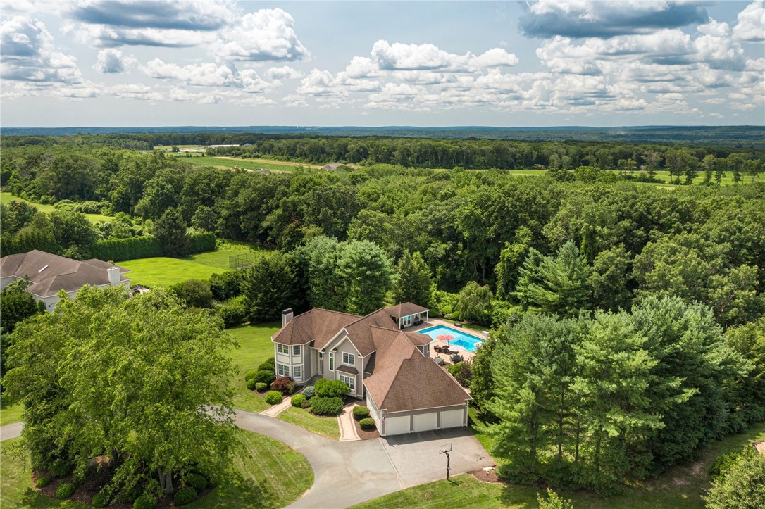 81 Crest Drive Cranston, RI 02921 - Photo 2 of 50