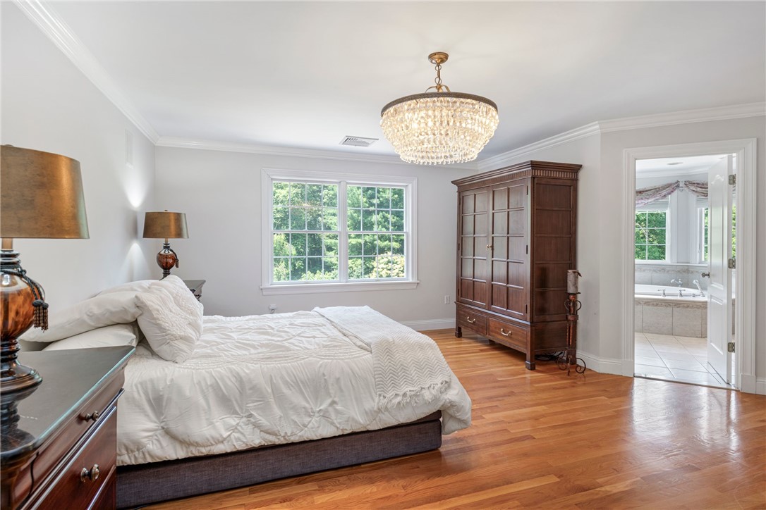 81 Crest Drive Cranston, RI 02921 - Photo 21 of 50