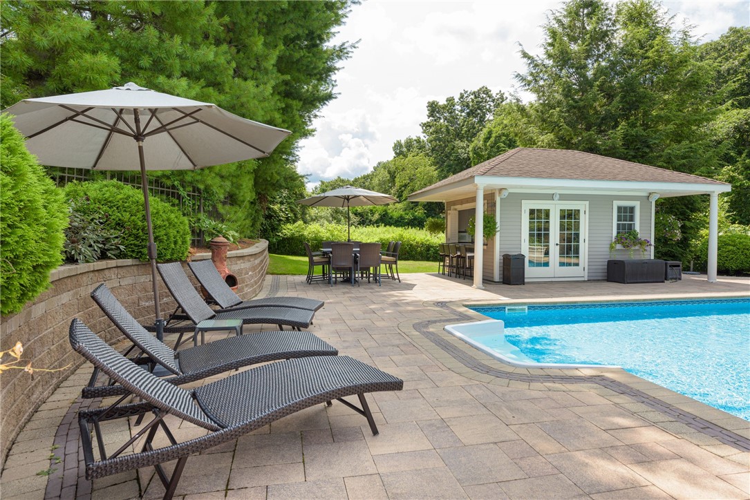 81 Crest Drive Cranston, RI 02921 - Photo 37 of 50