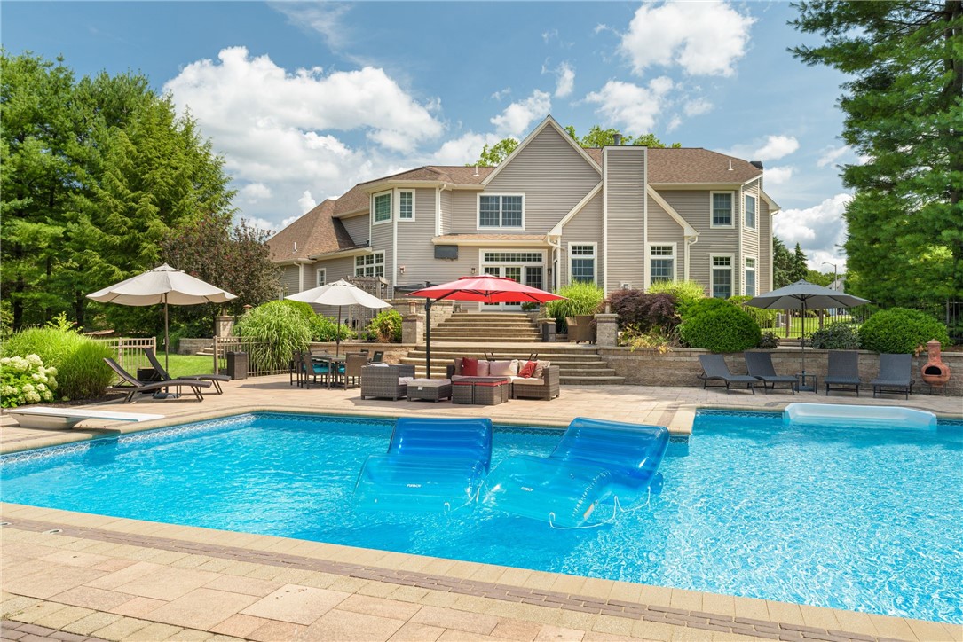 81 Crest Drive Cranston, RI 02921 - Photo 38 of 50