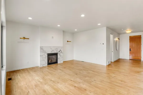 $1,000,000 | 2439 River's Bend Drive East, West Fargo, ND 58078