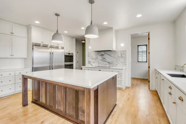 $1,000,000 | 2439 River's Bend Drive East, West Fargo, ND 58078