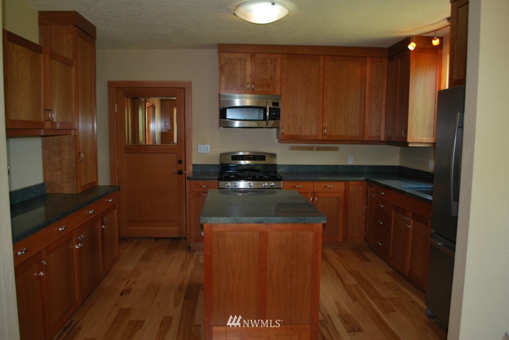 3348 Mountain View Road Ferndale, WA 98248 - Photo 6 of 15
