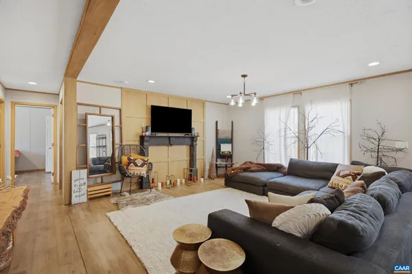 $372,700 | 215 Bunnys Trail, Louisa, VA 23093