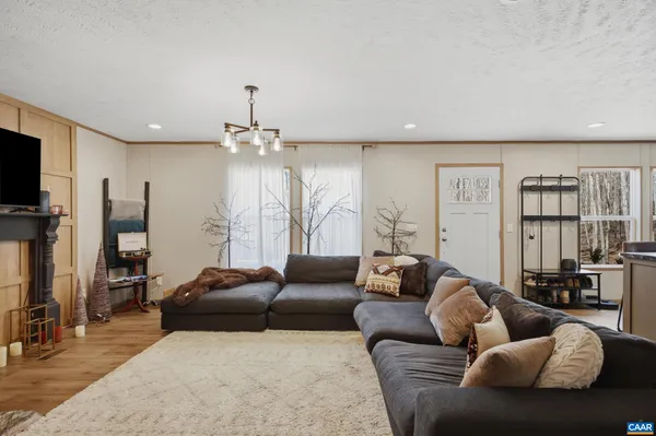 $372,700 | 215 Bunnys Trail, Louisa, VA 23093