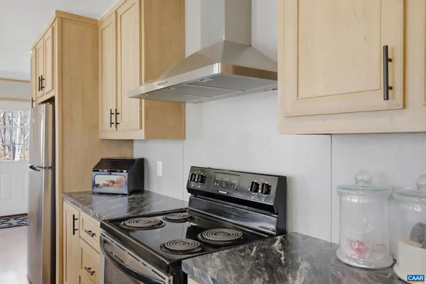 $372,700 | 215 Bunnys Trail, Louisa, VA 23093