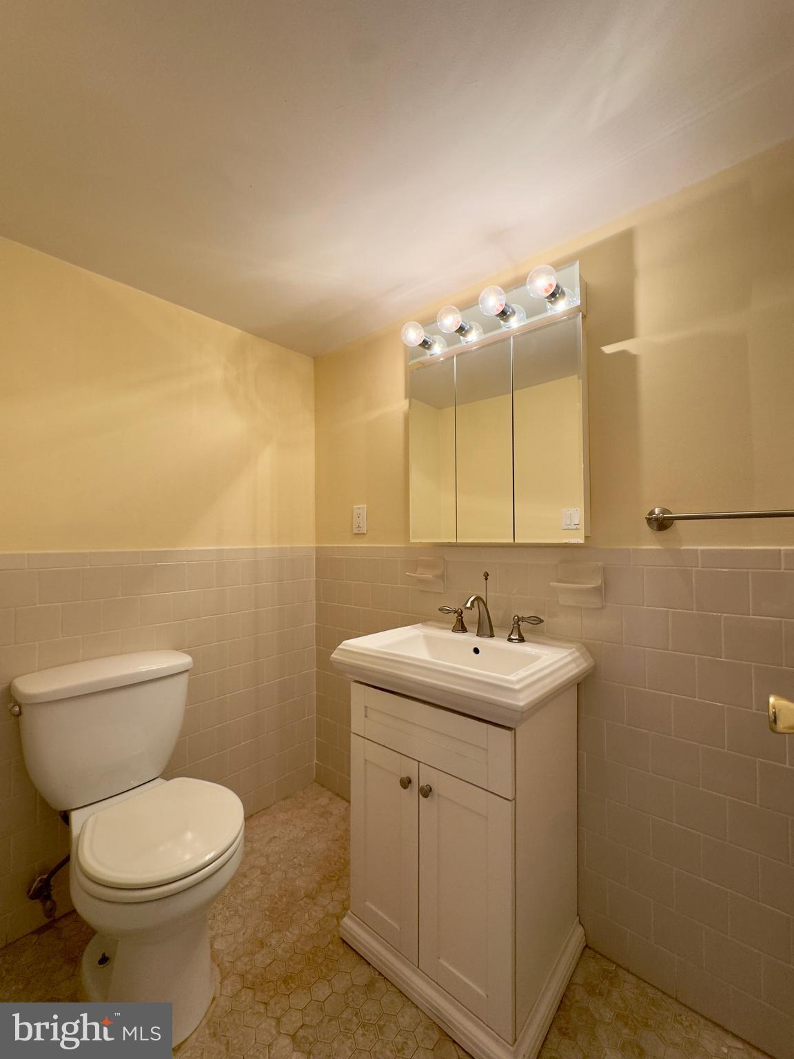 10 Congaree Court Nottingham, MD 21236 - Photo 4 of 23