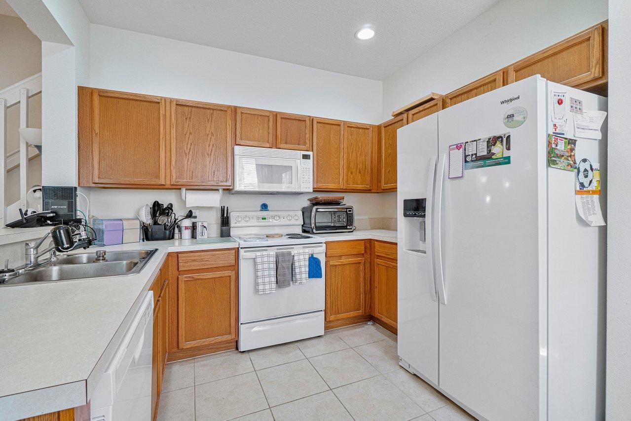 1026 Woodfield Road Greenacres, FL 33415 - Photo 9 of 26 69C02554-1E96-4916-9307-6266AE874B1D